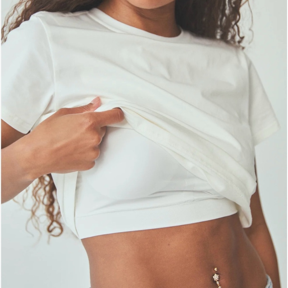 NWT Klassy Network Cotton Tee Brami • Small • White